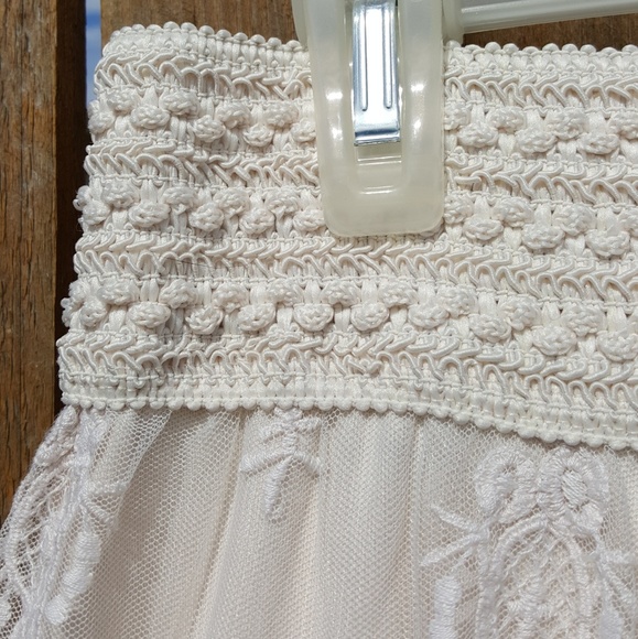 Beautiful elegant skirt from H&M - Picture 3 of 8